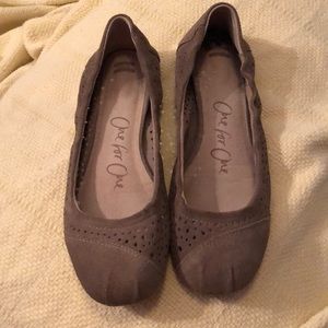 Toms Suede Ballet Flats